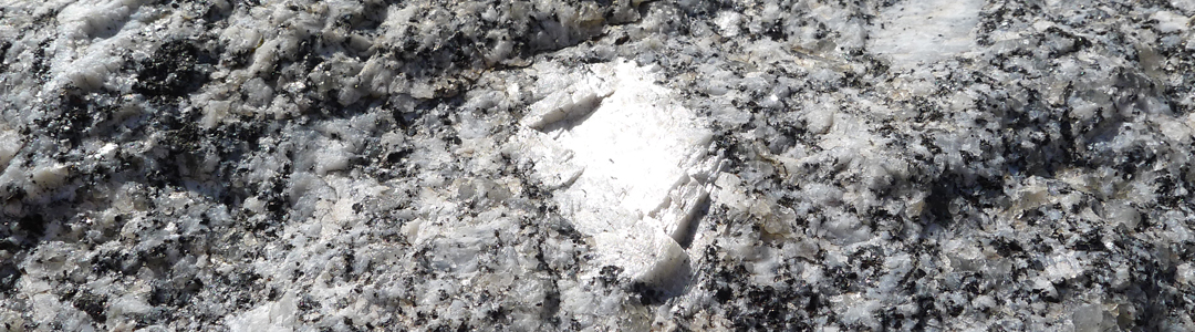 Feldspath alcalin dans le granitede Rocles - Ardèche