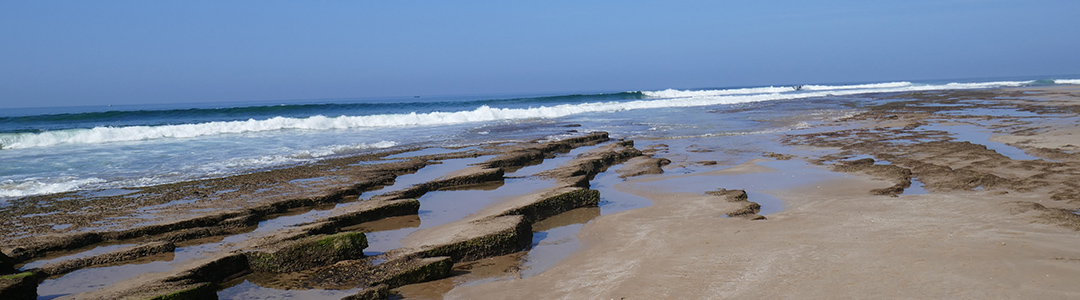 Plage à empreintes de dinosaures Anza, Agadir, Maroc