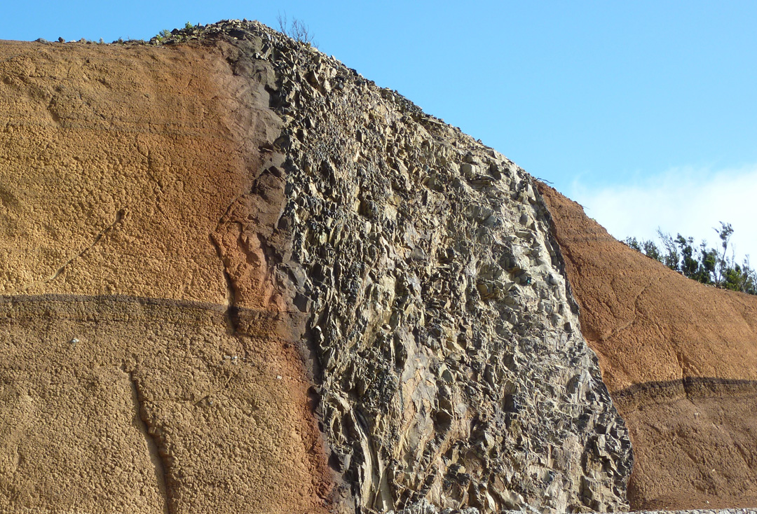 ÎLe de Goméra - Canaries - Dyke de phonolite